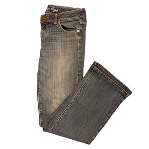 American Eagle Women's Favorite Boyfriend Low-Rise Jean SZ 4